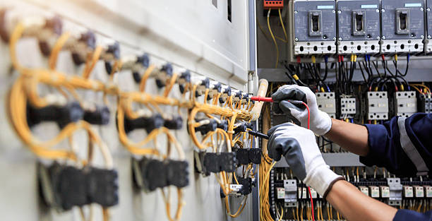 Professional Electrician technician working in Stone Ridge, VA